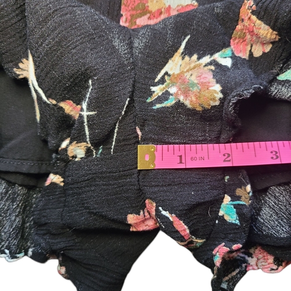 En Crème Floral Cold Shoulder Long Sleeve Black Romper Women’s XL Boho Chic - Picture 9 of 13